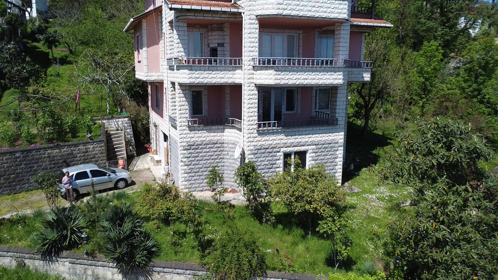 MABEL'DEN PERŞEMBE MERKEZDE PANORAMİK MANZARALI KAT KARŞILIĞI ARSA